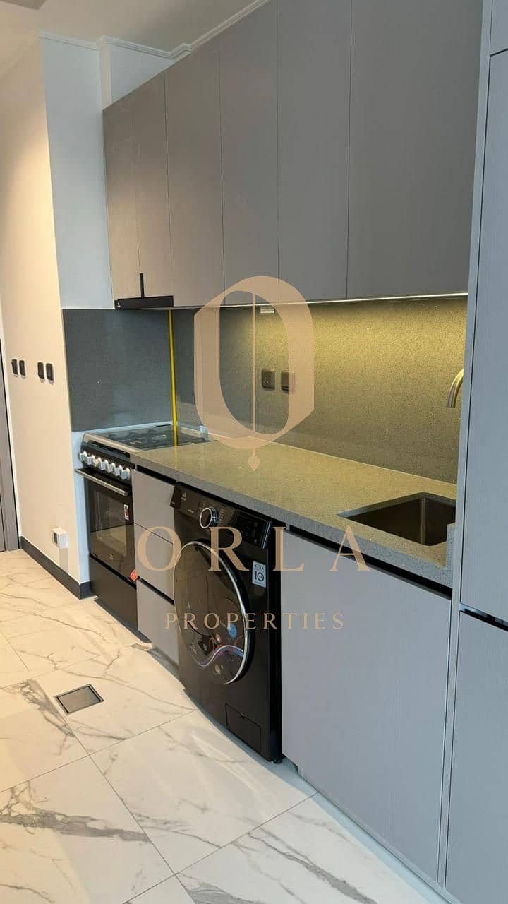 Modern Studio | Full Panoramic Views | Prime Location - Image 11