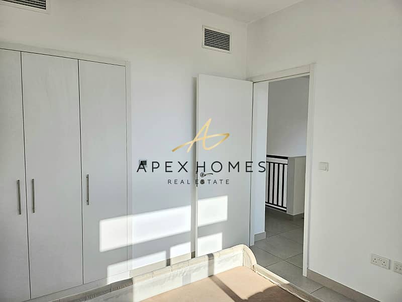 Vacant | Single Row | 3BR + Maid - Image 12