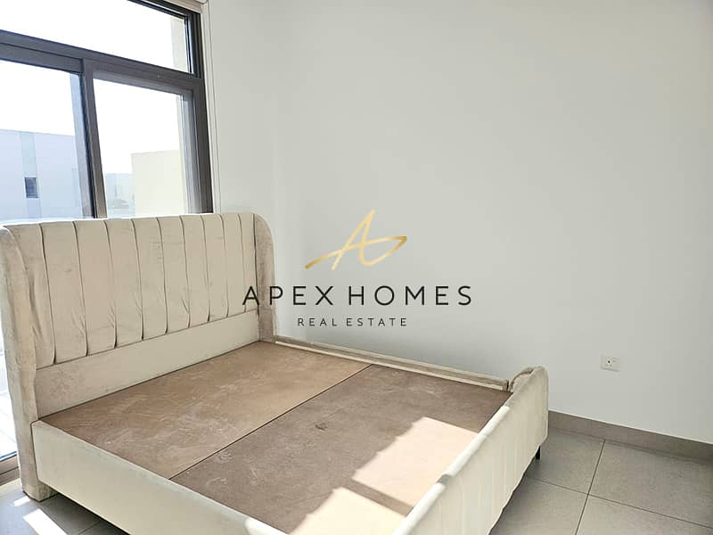 Vacant | Single Row | 3BR + Maid - Image 14