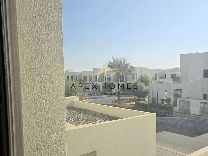 Vacant | Single Row | 3BR + Maid - Image 19