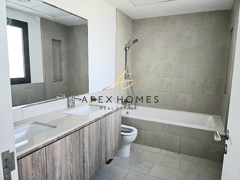 Vacant | Single Row | 3BR + Maid - Image 22