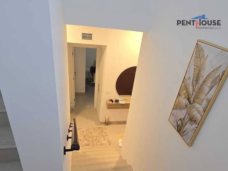 Bright and Spacious | Fully Furnished | Vacant - Image 9