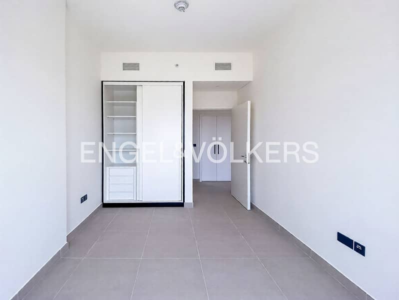 Corner Unit | Pool and Mall View | Mid Floor - Image 6