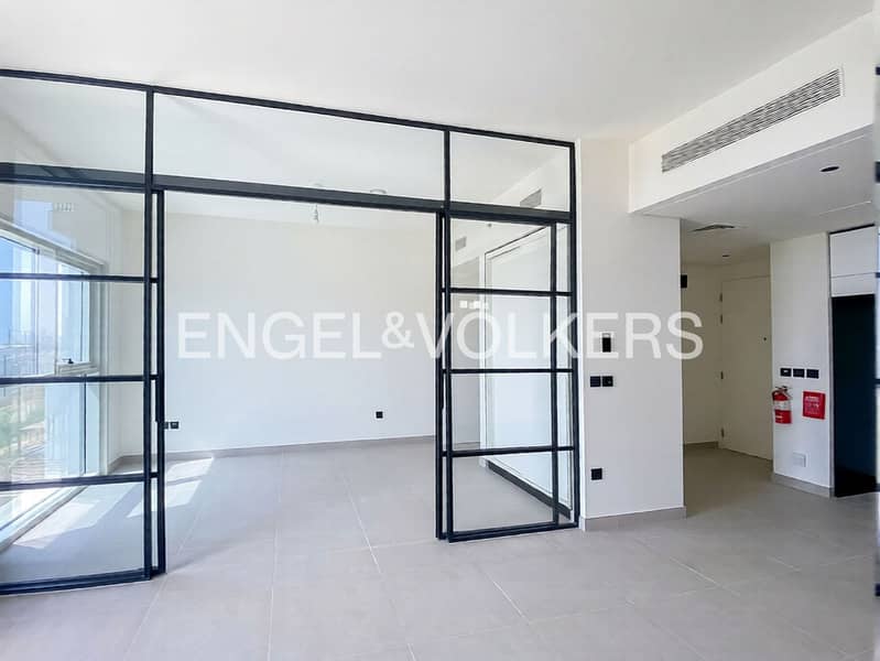 Corner Unit | Pool and Mall View | Mid Floor - Image 7