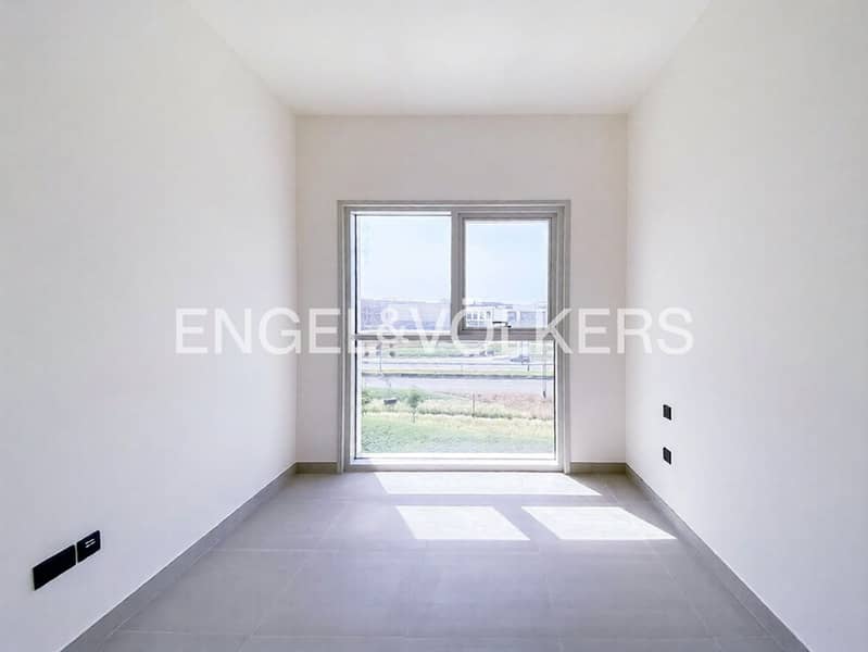 Corner Unit | Pool and Mall View | Mid Floor - Image 10