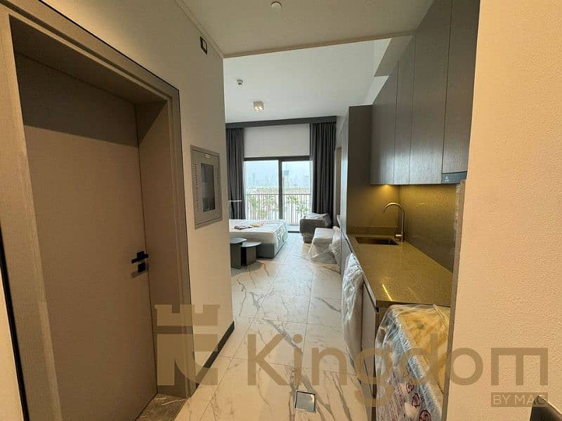 Barnd New | Community View | Vacant | High Floor