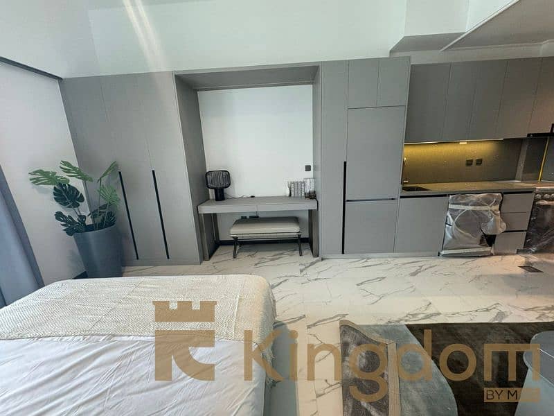 Barnd New | Community View | Vacant | High Floor - Image 6