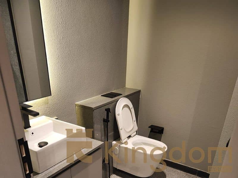 Barnd New | Community View | Vacant | High Floor - Image 10