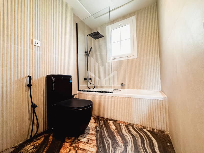 Urgent Sale Upgraded Vacant Single Row - Image 13