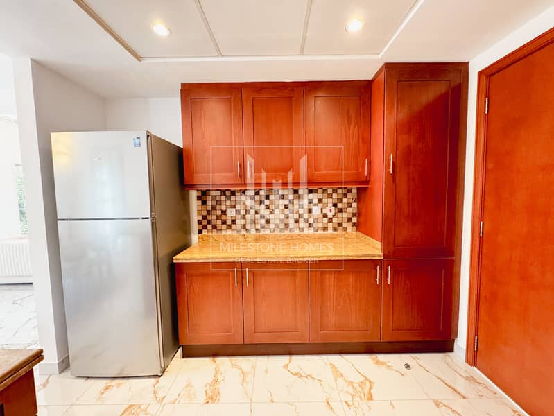 Urgent Sale Upgraded Vacant Single Row - Image 20