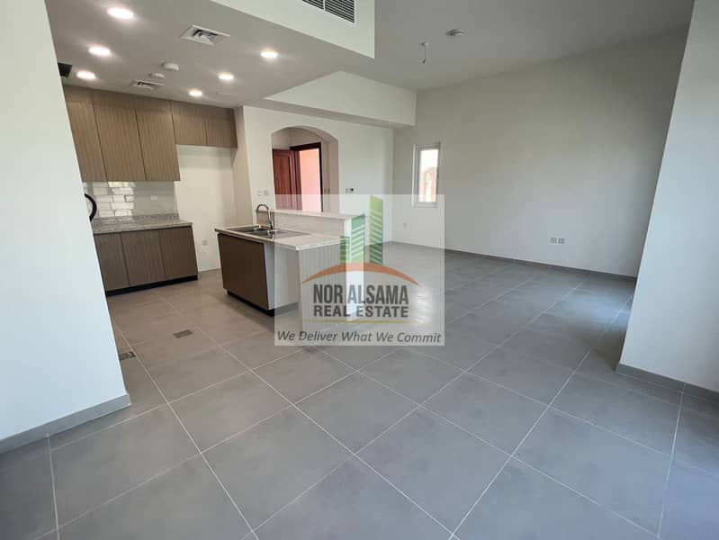 Corner Unit!!3 Bedroom !!!Ready to move