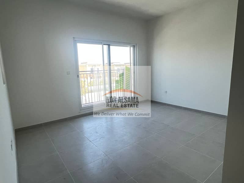 Corner Unit!!3 Bedroom !!!Ready to move