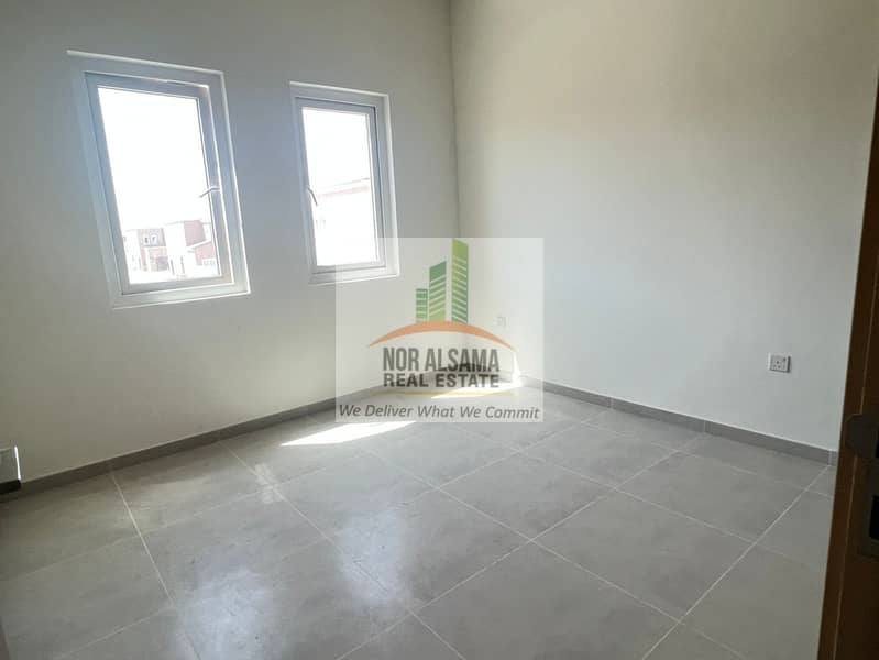 Corner Unit!!3 Bedroom !!!Ready to move