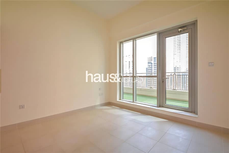 Spacious 2 bed | Burj Facing | Vacant Soon - Image 7
