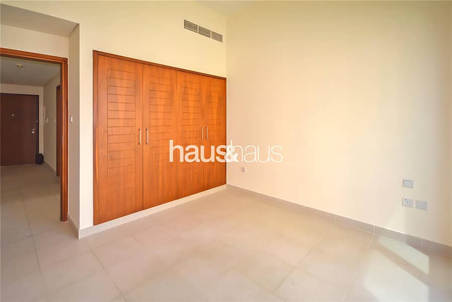 Spacious 2 bed | Burj Facing | Vacant Soon - Image 9