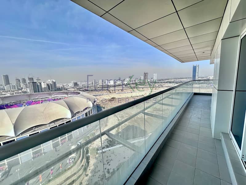 High floor | Spacious | semi closed kitched