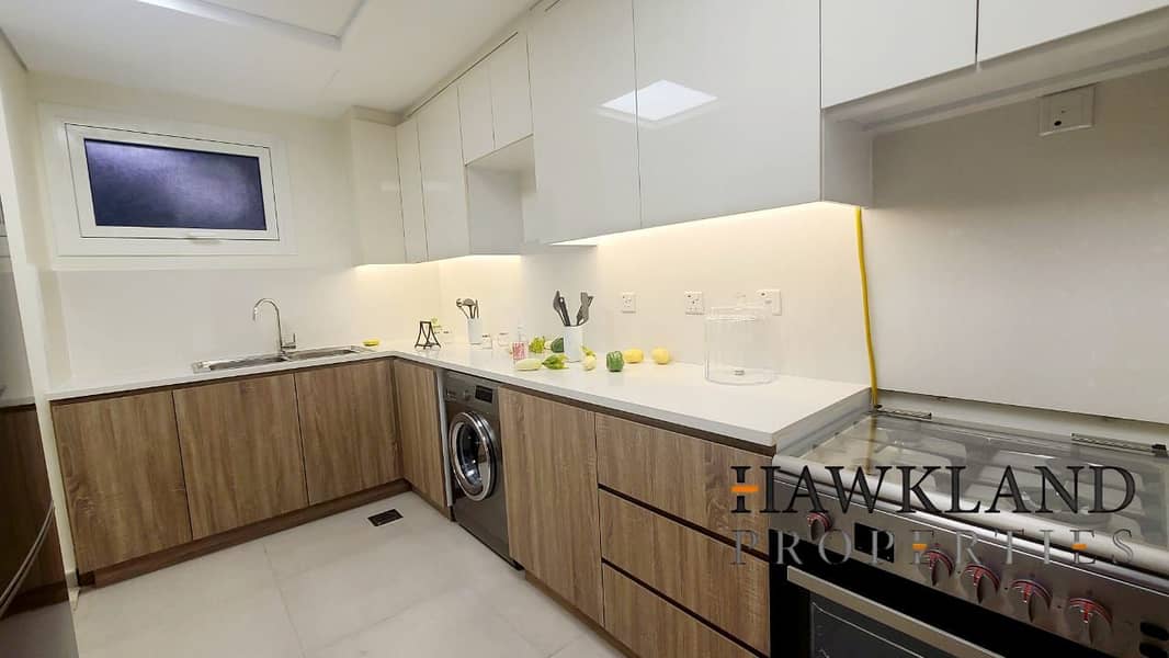 Spacious Luxury for Modern Families - Image 27