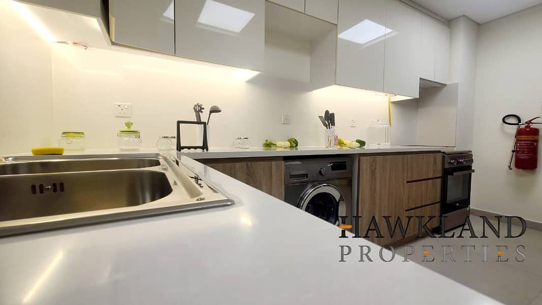 Spacious Luxury for Modern Families - Image 28