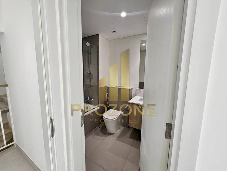 Near Amenities | Ready to Move in | Huge Layout - Image 21