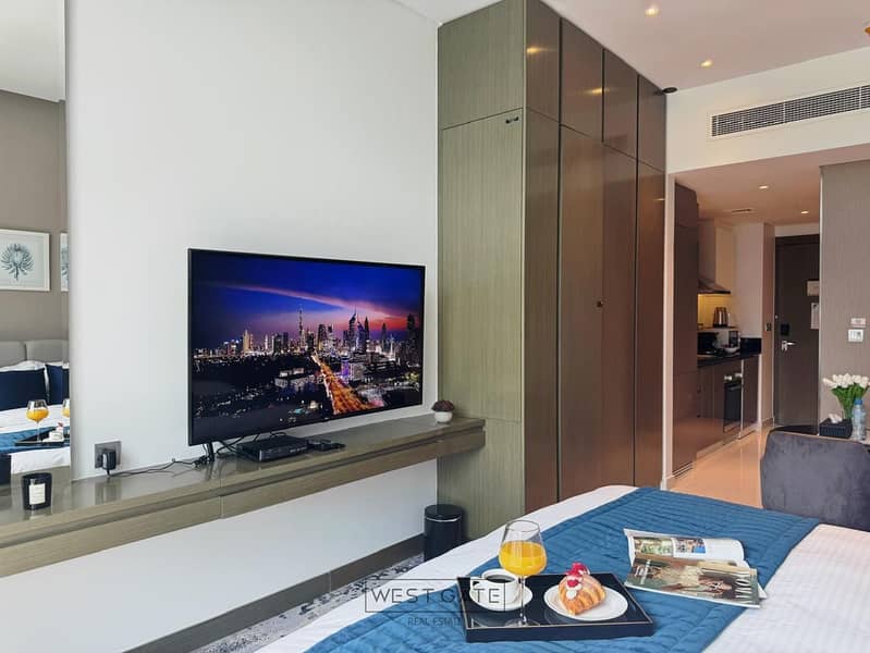 Fully Furnished Studio | Prime Location | Vacant