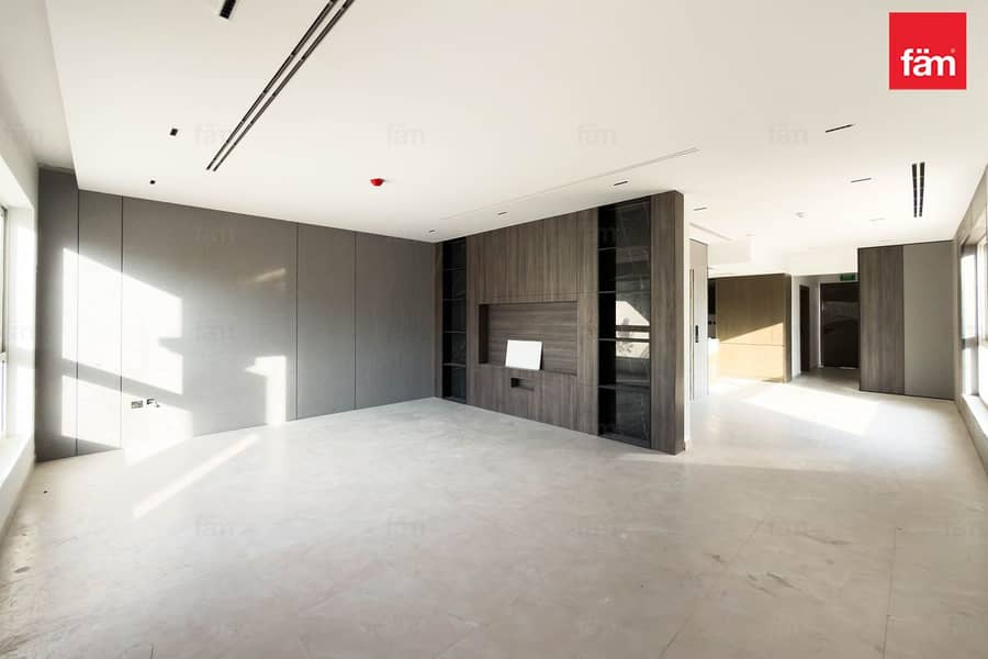 Specious Brand New Townhouse With Private Elevator