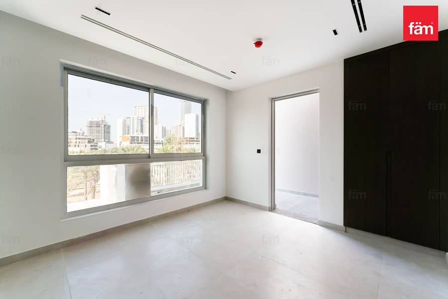 Specious Brand New Townhouse With Private Elevator - Image 9