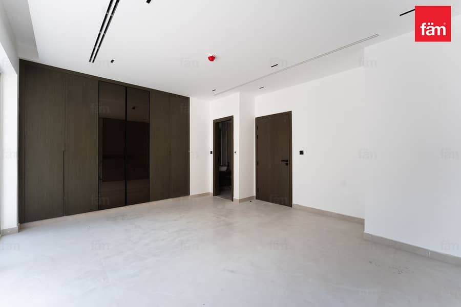 Specious Brand New Townhouse With Private Elevator - Image 12