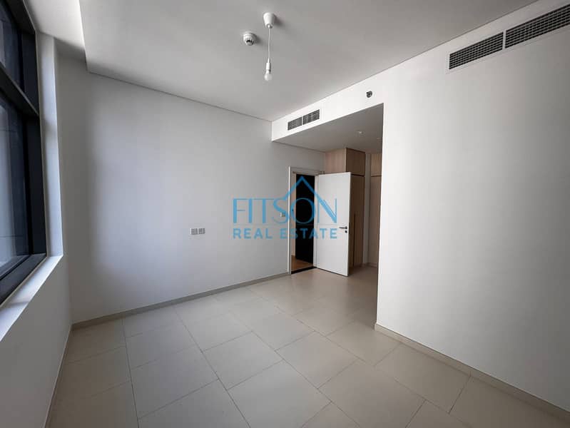 FULLY FURNISHED | CORNER UNIT | DOWNTOWN VIEW