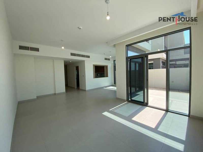 Semi- Detached Villa | Lagoon | Landscaped garden