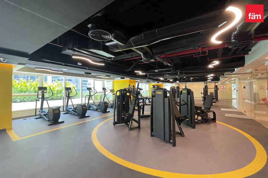 Fully Furnished | Vacant | Brand New - Image 9