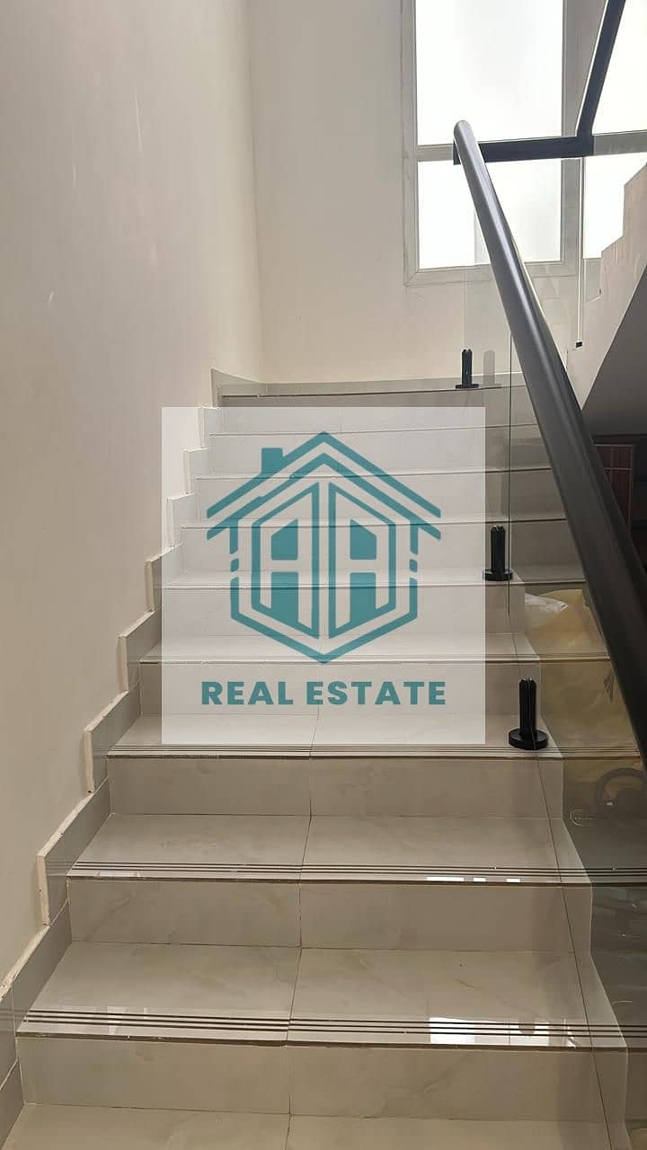 Luxurious Villa 5 BR with big Garden. with best price and location IN ALMIZHAR FIRST - Image 11