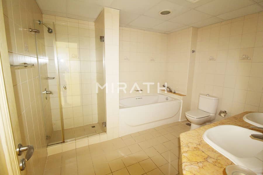 Elegant 3BR Villa | Shared Pool | Prvt Garden - Image 12