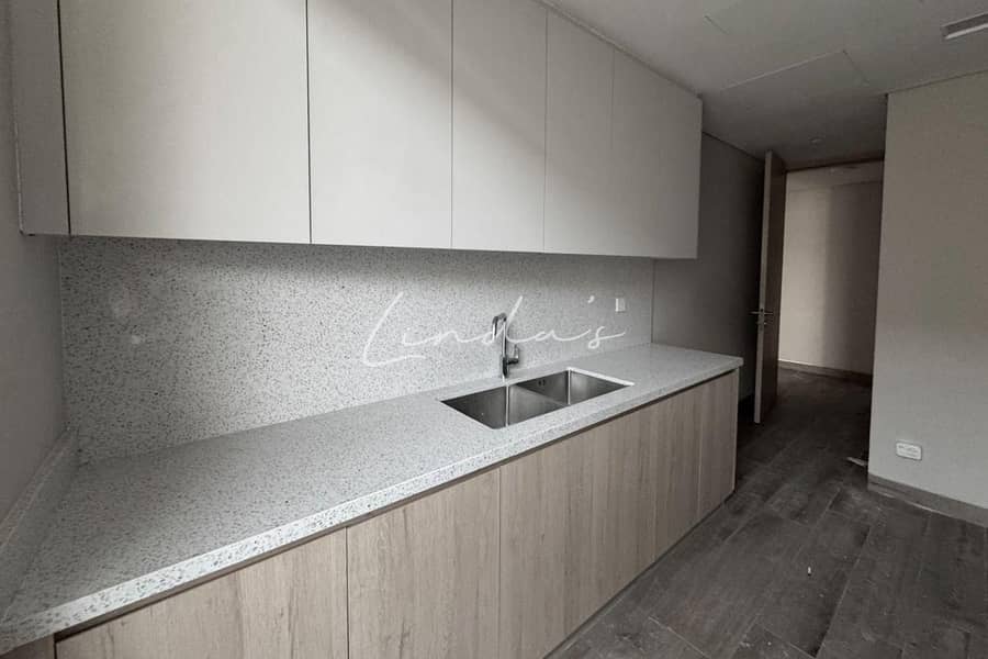 Brand New | Kitchen Appliances | Balcony