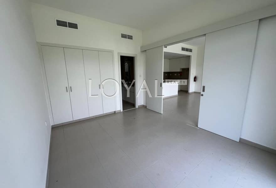 Single Row | Vacant | Access to Sports area - Image 8