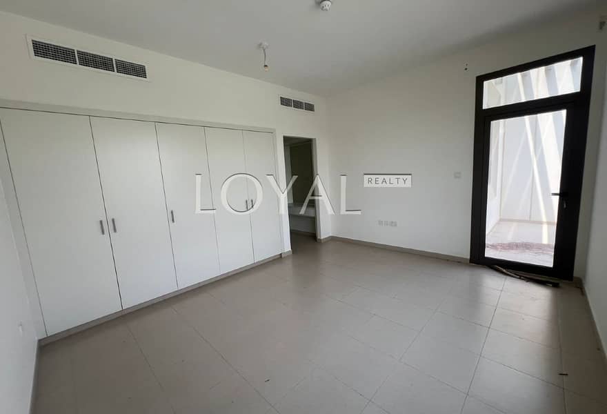 Single Row | Vacant | Access to Sports area - Image 14