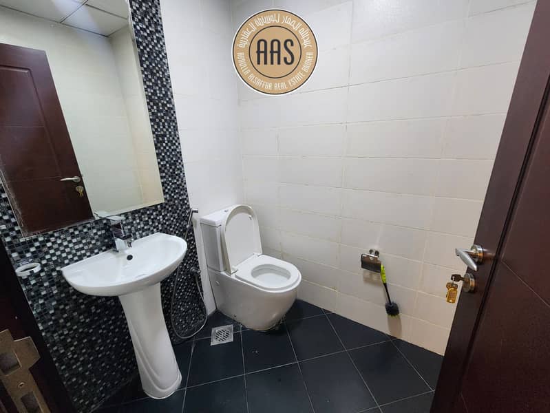 Fully furnished 1bhk convert in 2bhk | with maids | rent 84,999 | Luxury Amenities | arjan - Image 17