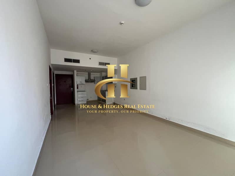 Spacious Layout | Vacant | Ready to Move