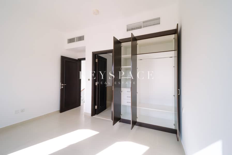 2BR VILLA + MAIDS ROOM l MIDDLE UNIT l LANDSCAPED l UNFURNISHED - Image 16