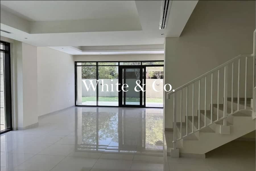 Twin Villa | Motivated | Close to Park - Image 6