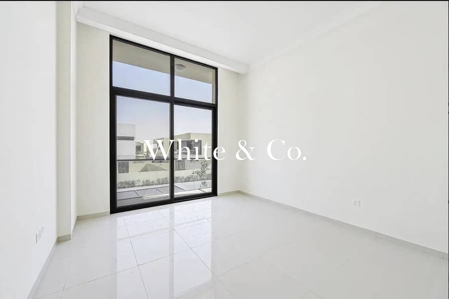 Twin Villa | Motivated | Close to Park - Image 13