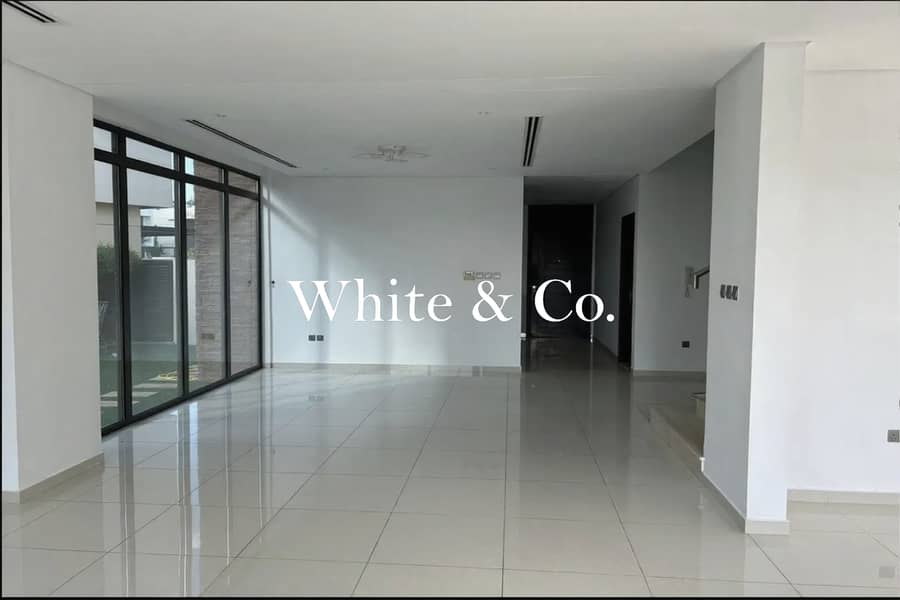 Twin Villa | Motivated | Close to Park - Image 15