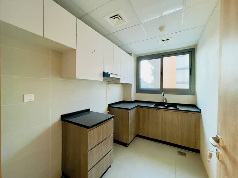 Brand New | Luxury Two-Bed | 6 Payments | Close To Bus Stop - Image 6