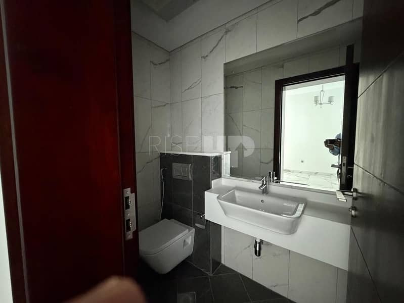 Spacious Apartment | Prime Location | Unfurnished - Image 10