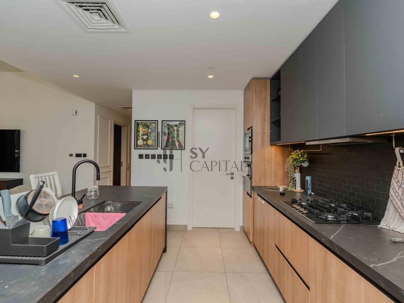 Skyline Luxury | 2 Bedroom | Private Pool & Garden - Image 11