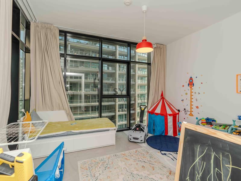 Skyline Luxury | 2 Bedroom | Private Pool & Garden - Image 13