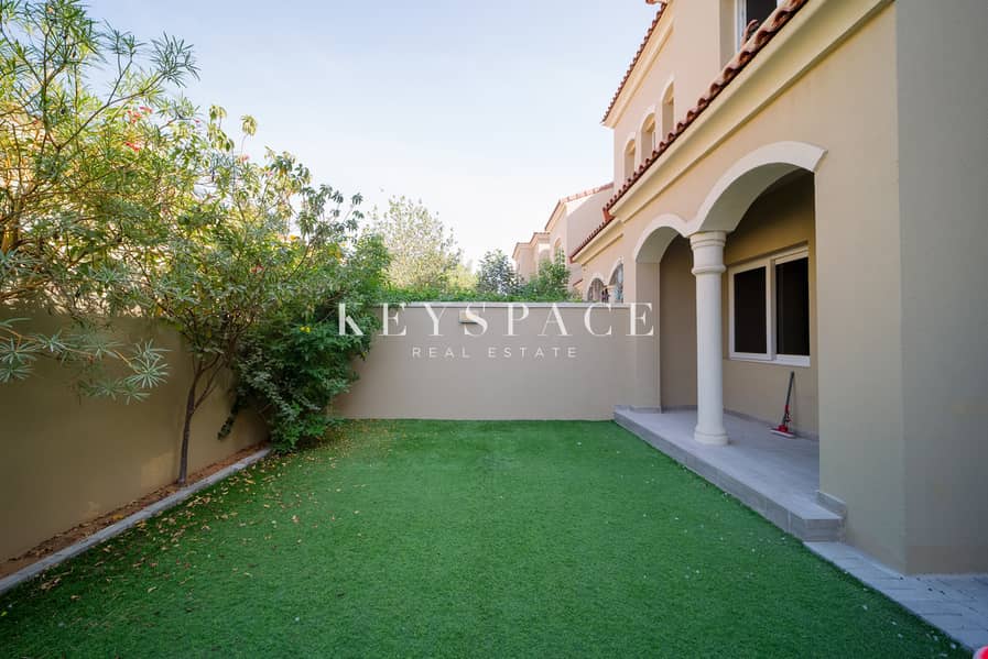 2BR VILLA + MAIDS ROOM l MIDDLE UNIT l LANDSCAPED l UNFURNISHED - Image 22