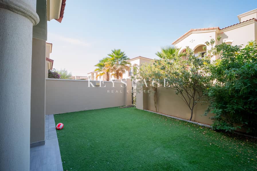 2BR VILLA + MAIDS ROOM l MIDDLE UNIT l LANDSCAPED l UNFURNISHED - Image 23