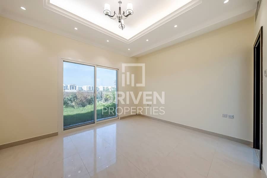 Spacious Villa | Ready to Move in | Community View - Image 10