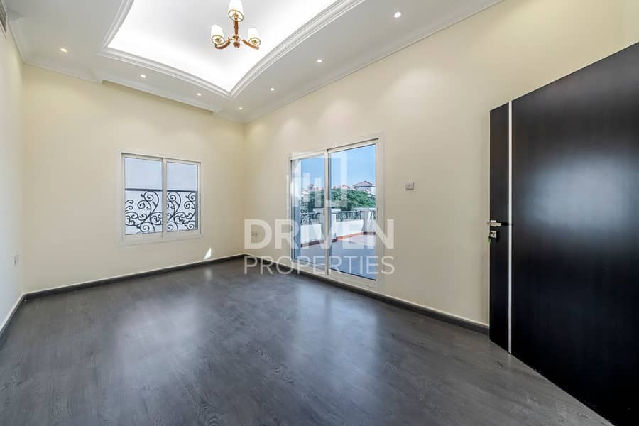Spacious Villa | Ready to Move in | Community View - Image 11