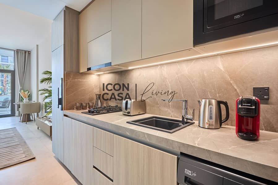 Pool View | Stylish Studio | Circle mall